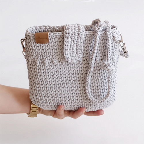 Crossbody světle šedá — foto 4