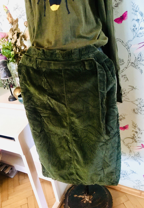 Retro manšestr oliva sukně — foto 3
