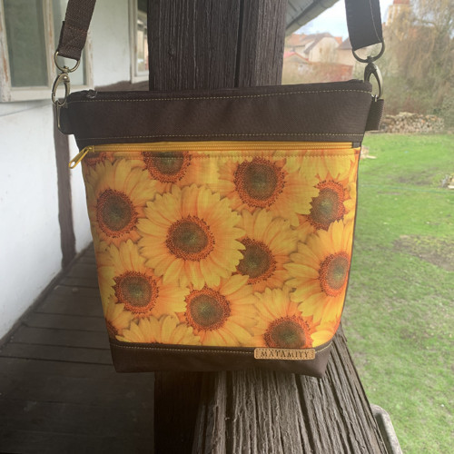 Crossbody kabelka - Slunečnice s hnědou — foto 3