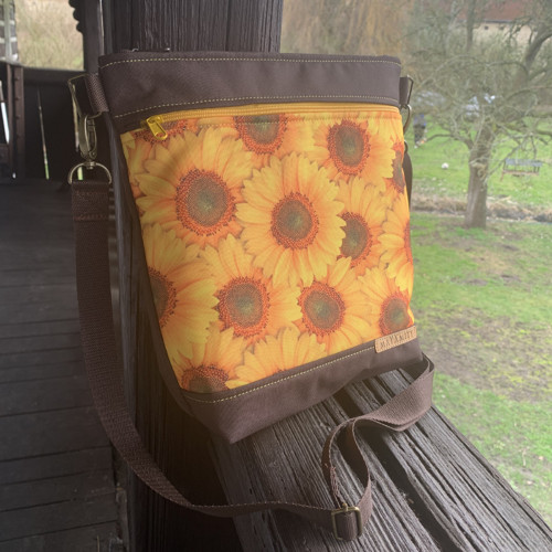 Crossbody kabelka - Slunečnice s hnědou — foto 4