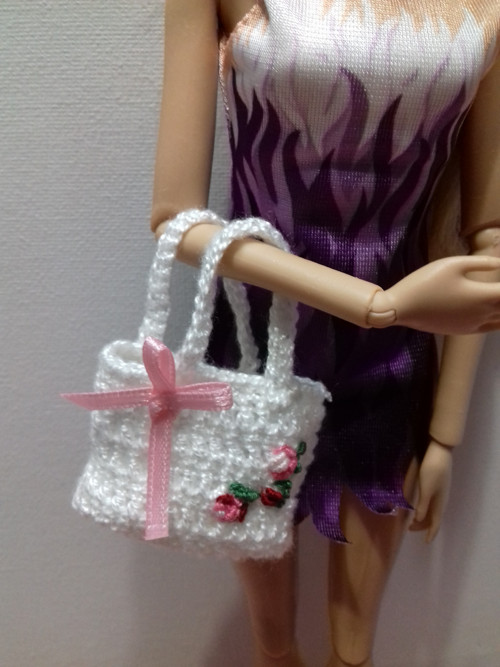 Šatičky pro Barbie - kabelka č. 5 — foto 2