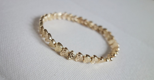 Náramek v barvě zlata — foto 3