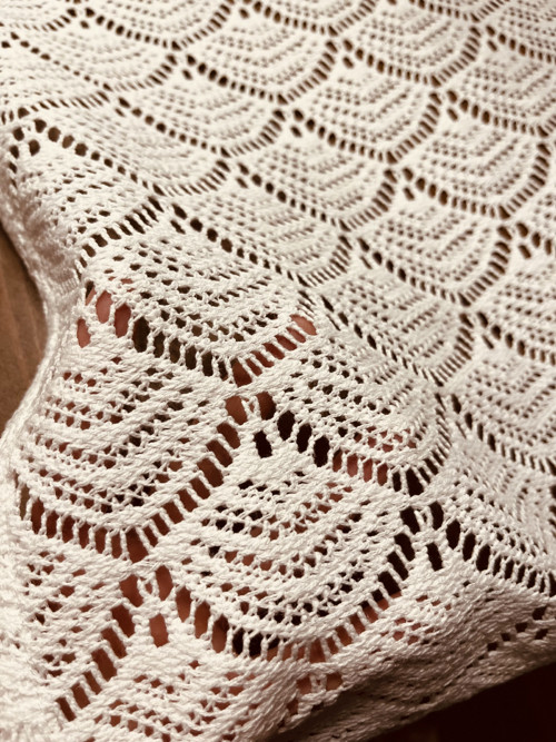 Krajkový ubrus 45x45 béžový — foto 2