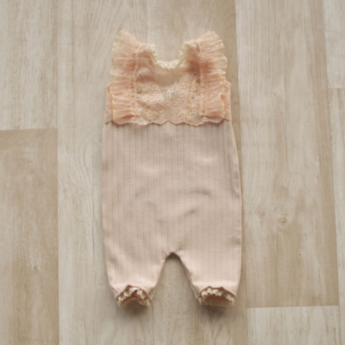 Fotorekvizita - lace romper nb — foto 2