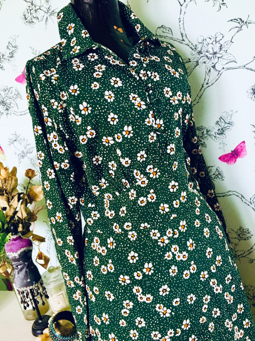 Šaty JARNÍ, vintage look — foto 3