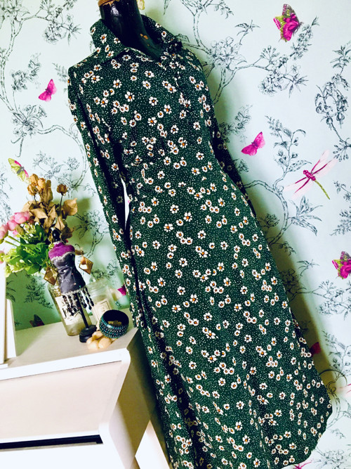 Šaty JARNÍ, vintage look — foto 4