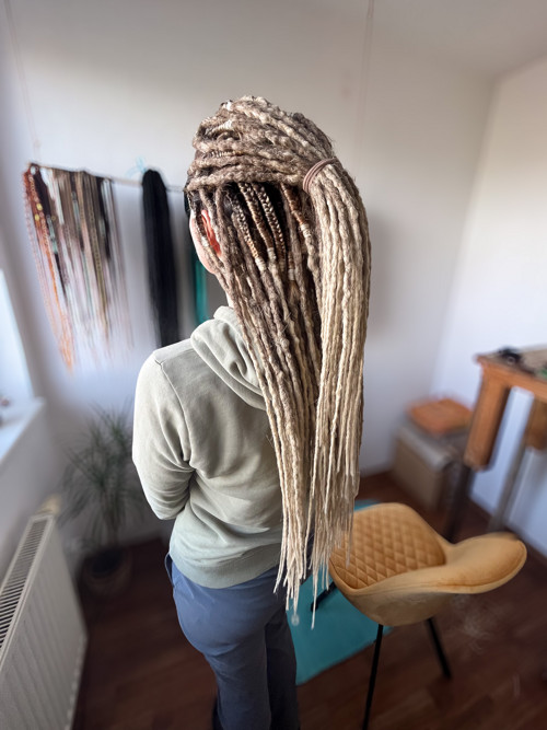 DE Set Fake dredů (blond ombré) — foto 3