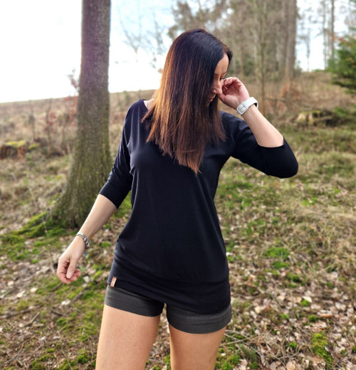 Volnější téčkové triko černé...S-M — foto 3
