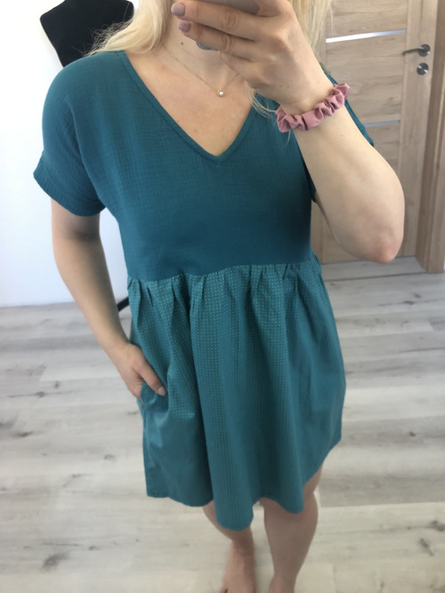 Mini šaty Duo petrolejové — foto 2