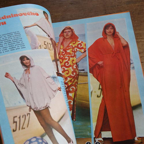 ŽENA a MÓDA ... módní časopis ... 6/1977 — foto 6