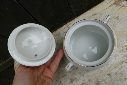 Černozlaté doteky...porcelánová cukřenka — foto 5