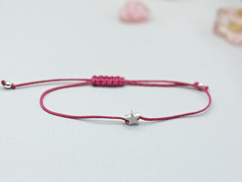 Minimalistický náramek - Tiny star (fuchsiová) — foto 3