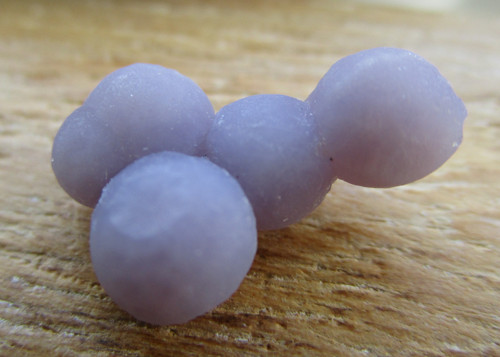 Chalcedon hroznový surovina — foto 2