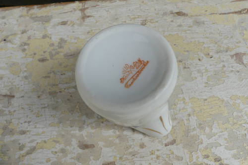 Malá porcelánová mléčenka — foto 6