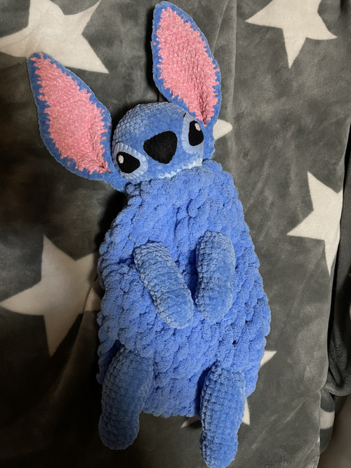 Háčkovaný pyžamáček Stitch — foto 2