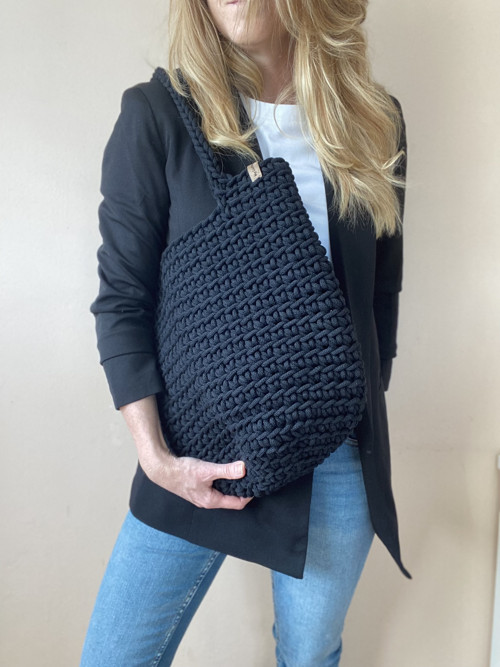 Háčkovaná kabelka Shopperka černá — foto 5