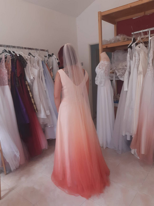 Ombré svatební šaty — foto 4