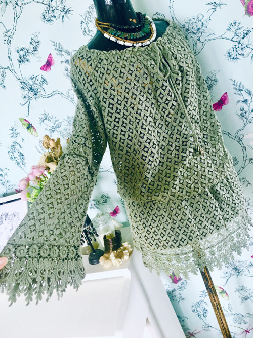Tunika boho krajková v olivové — foto 3