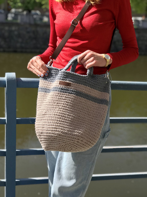 Háčkovaná maxi kabelka — foto 2