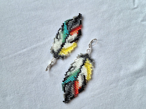 Colorful Feather Beaded Earrings — foto 6