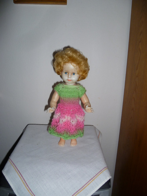 Pletené šaty barevné — foto 2