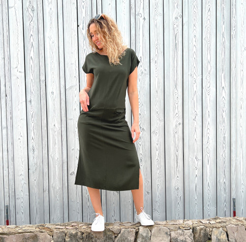 Rovné šaty tmavě khaki — foto 5