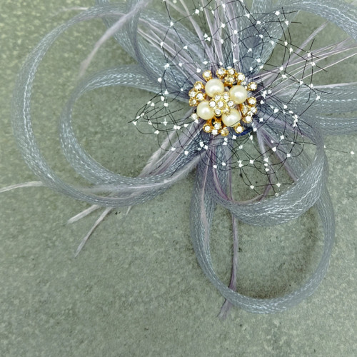 Šedé odstíny Fascinator — foto 3