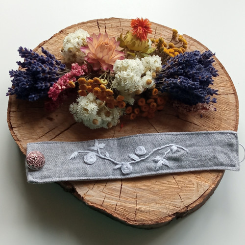 Náramek s výšivkou — foto 2