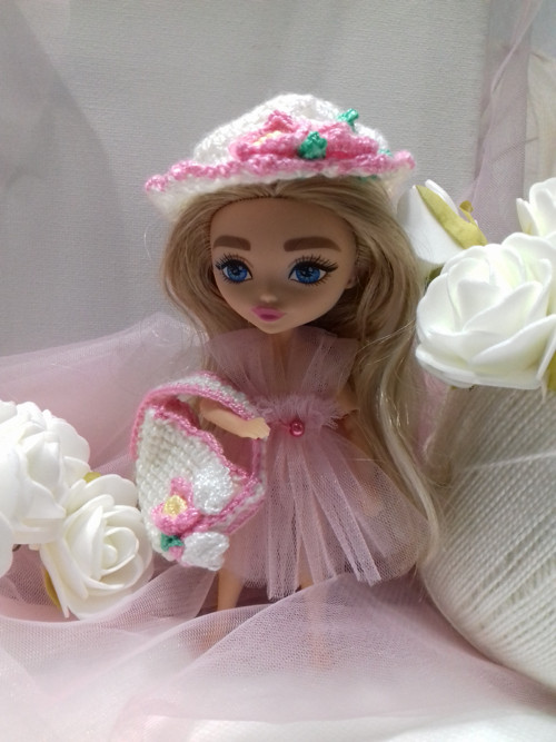Šatičky pro Barbie Extra Minis s doplňky — foto 2