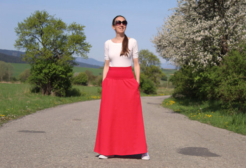 Dlhá ľanová červená sukňa — foto 2