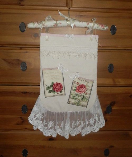 Těžká romantika V. - kapsářík — foto 2