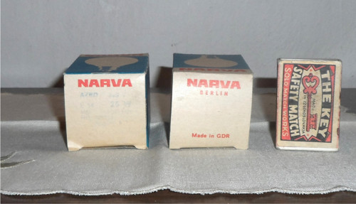 Stará ŽÁROVKA, 25 W • Narva, GDR — foto 4