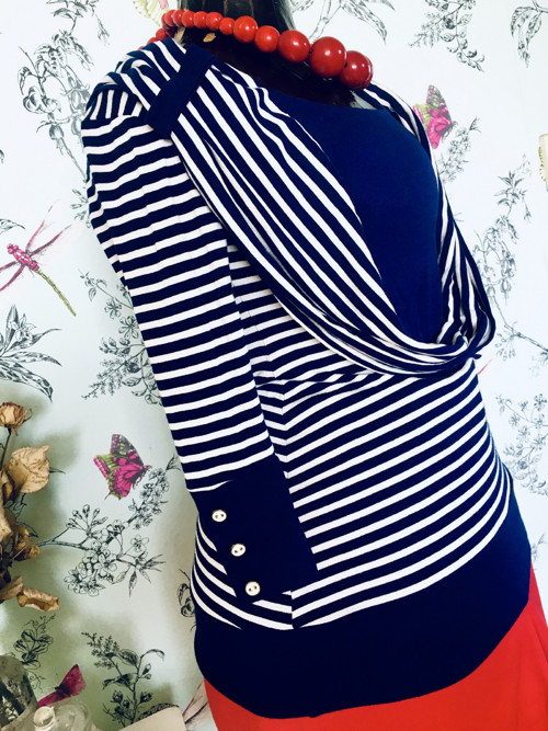 Top chic pruhovaný — foto 3