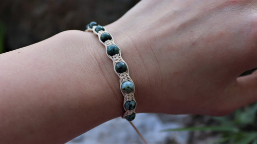Náramek macramé "elegantní jaspis" — foto 2