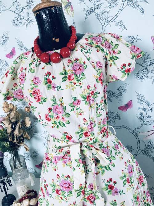 Šaty vintage růže čajová — foto 2