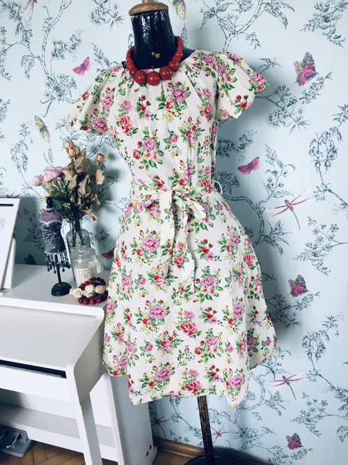 Šaty vintage růže čajová — foto 3
