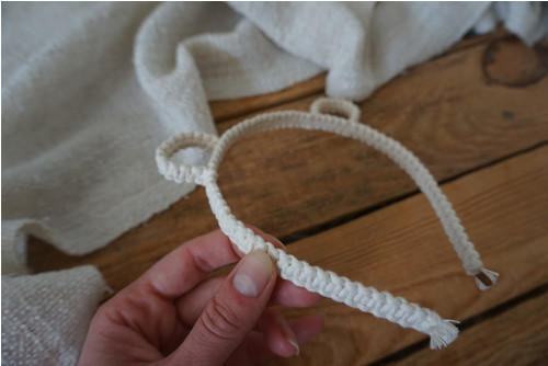 Macrame čelenka - Bílý medvídek — foto 2
