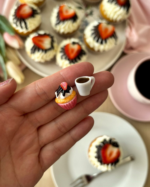 Náušnice DEWEWE cupcake a káva (pecky) — foto 4