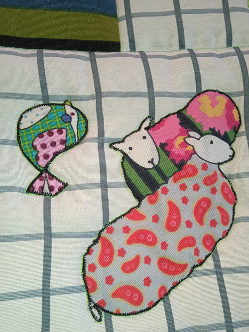 OVEČKOVÁ S PIPINAMA - patchwork deka — foto 6