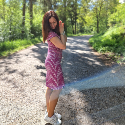 Fialové vzorované šaty...S — foto 3