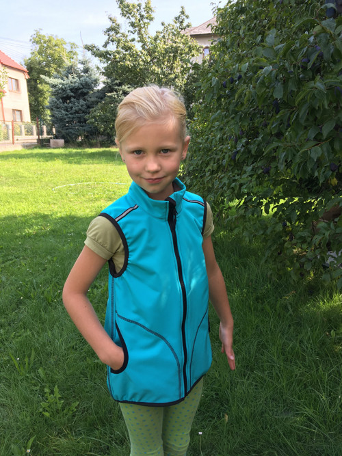 Softshellová vesta — foto 4