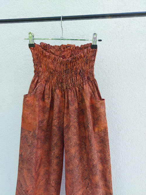 Turecké kalhoty Rezavé-bali batik — foto 4