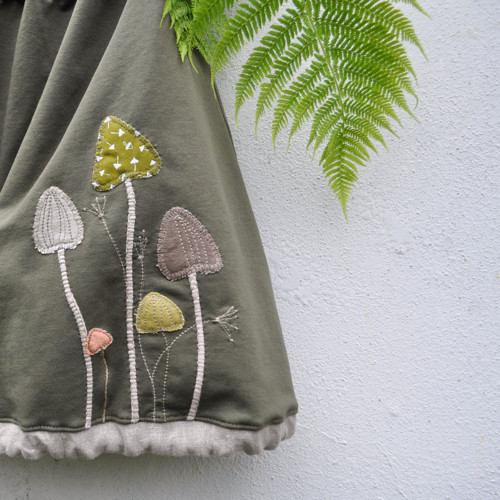 Houbičková khaki sukně — foto 3