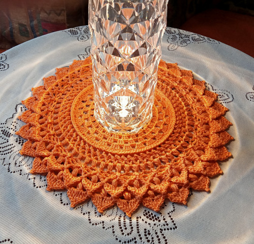 Oranžová reliéfní dečka — foto 4