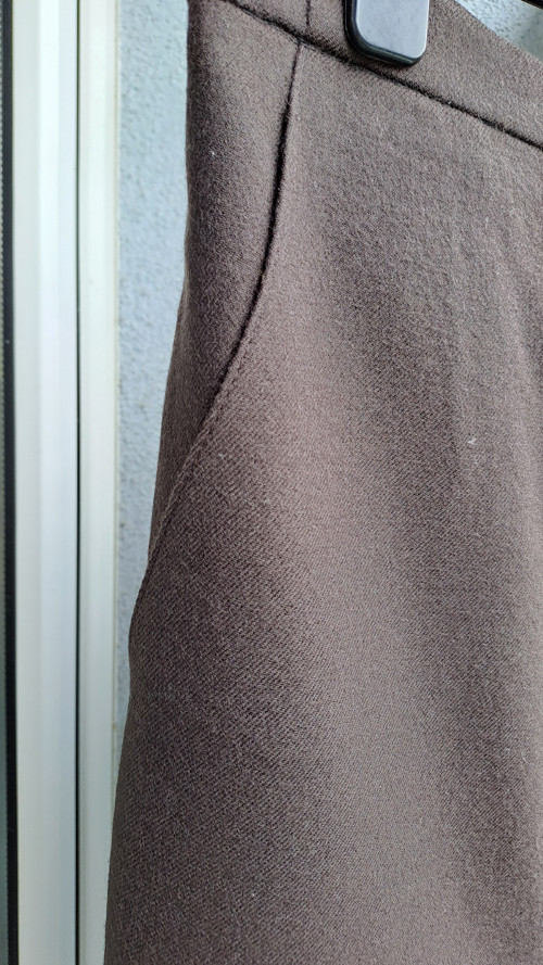 Hnědá s kapsami — foto 2