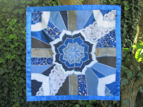 Mandala ,, Květ z modré planety " — foto 2