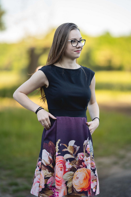 Šaty Sylva růže fialová — foto 2