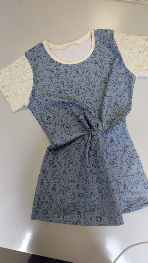 Dámské tričko — foto 4