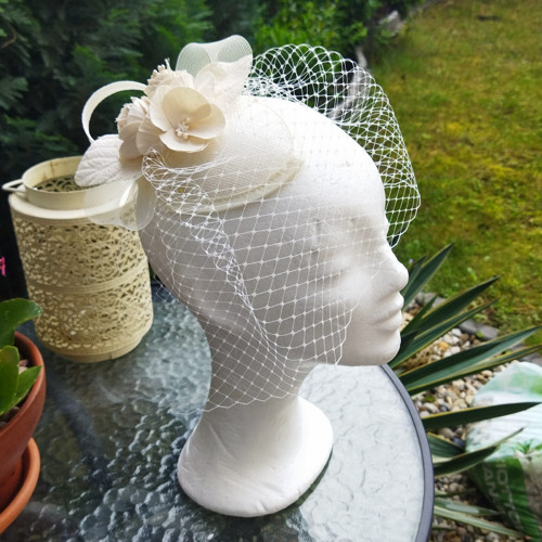 Smetanový Fascinator Sinamay — foto 3