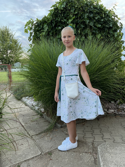 Šaty — foto 4